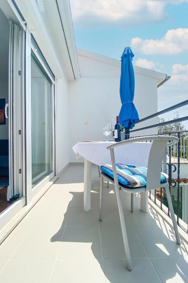 Apartment Centener ロヴィニ エクステリア 写真