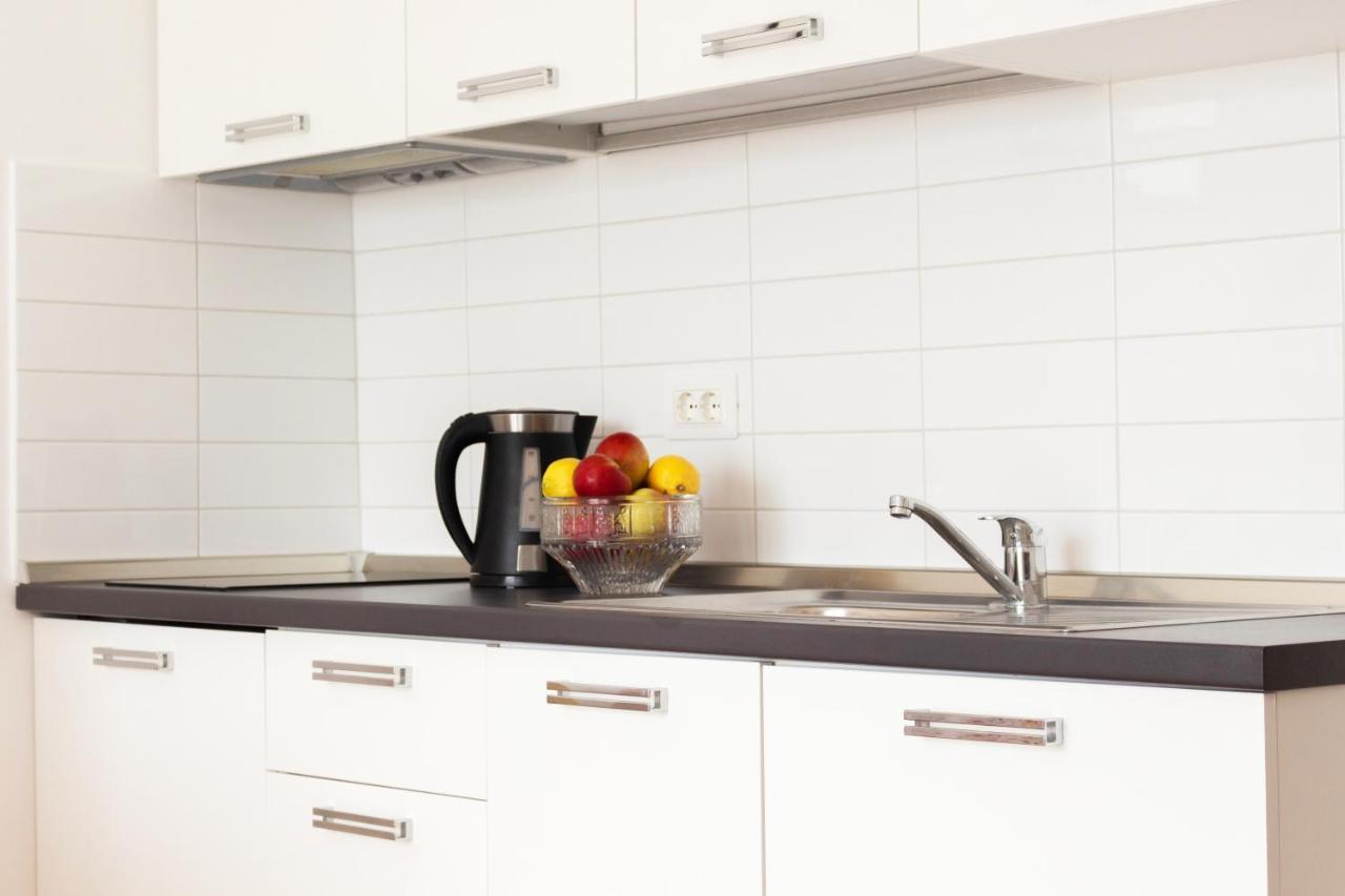 Apartment Centener ロヴィニ エクステリア 写真