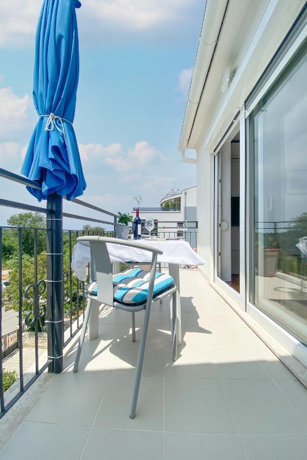 Apartment Centener ロヴィニ エクステリア 写真