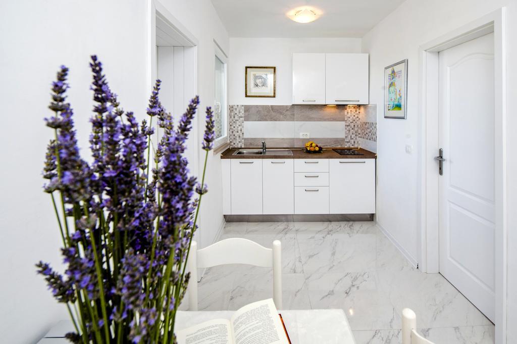 Apartment Centener ロヴィニ エクステリア 写真